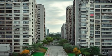 房价跌了，物业费为何不减？